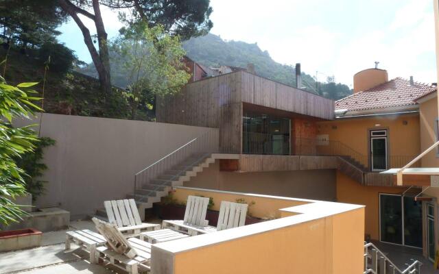 JOIVY Moon Hill Hostel
