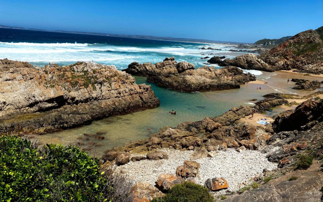 Ocean Pearl Apartment