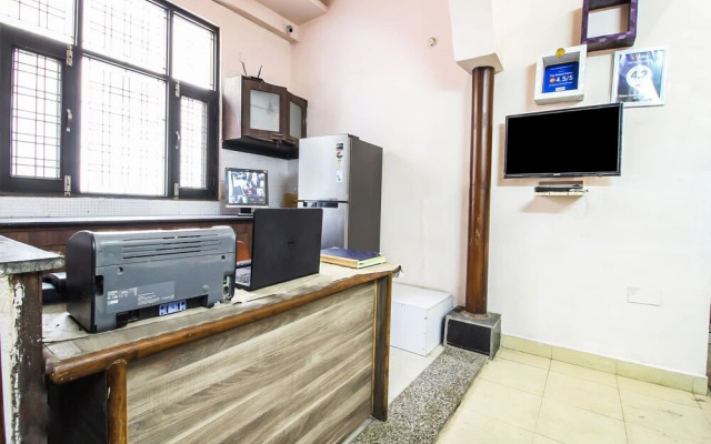 Oyo 24075 Galaxy Guest House