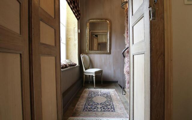 Unique Holiday Home in Virton With Jacuzzi