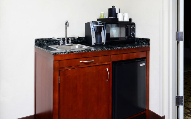 Hilton Garden Inn Raleigh Capital Blvd I-540