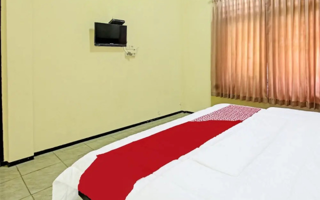 OYO 92001 Unram Guest House