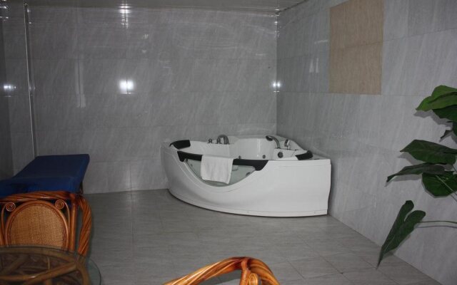 Xiushan International Business Hotel