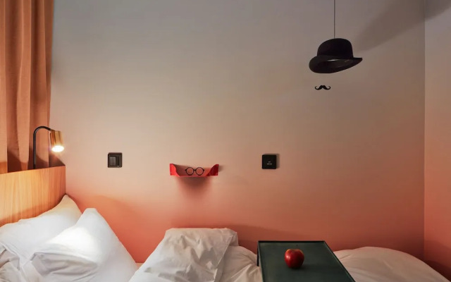 Zzz Dreamscape Hotel