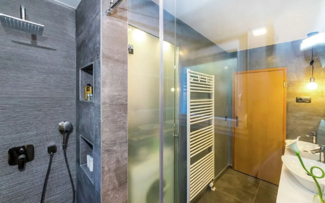 Exquisite Villa With Private Pool in Zadar