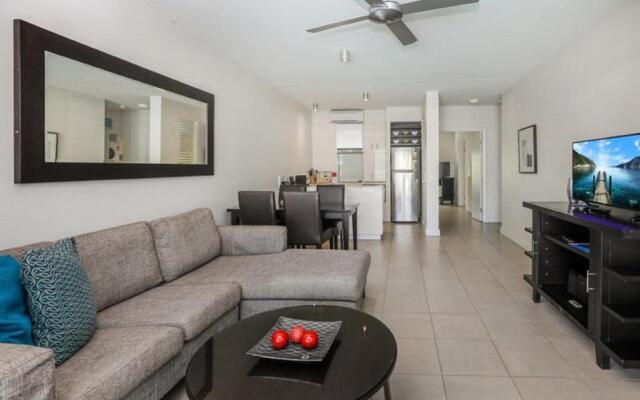 Beach Club Palm Cove 2 Bedroom Luxury Penthouse