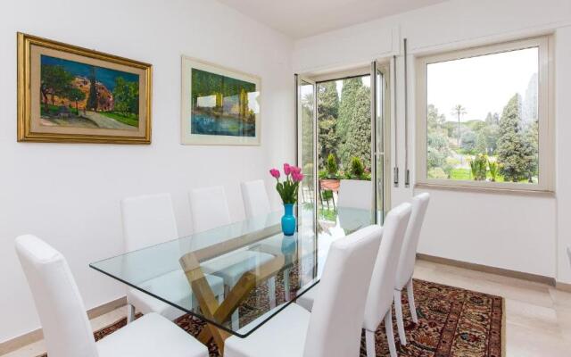 Rental in Rome Colosseo View Luxury