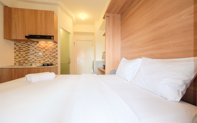 Modern Studio at Green Pramuka City Apartment near to Shopping Center – Guest Rooms – Jakarta