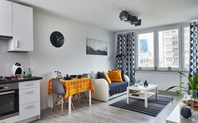 Srebrna Central Warsaw Apartment