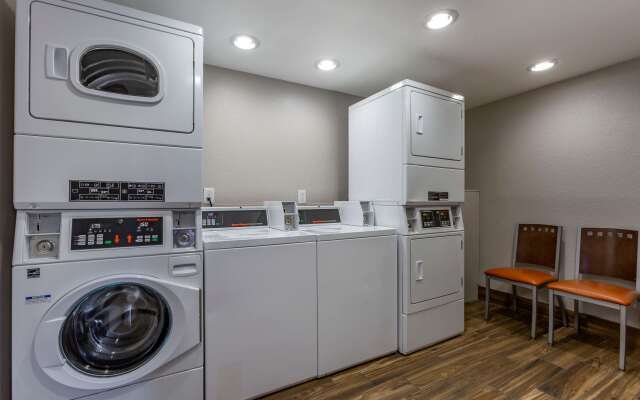 Best Western Plus King's Inn & Suites