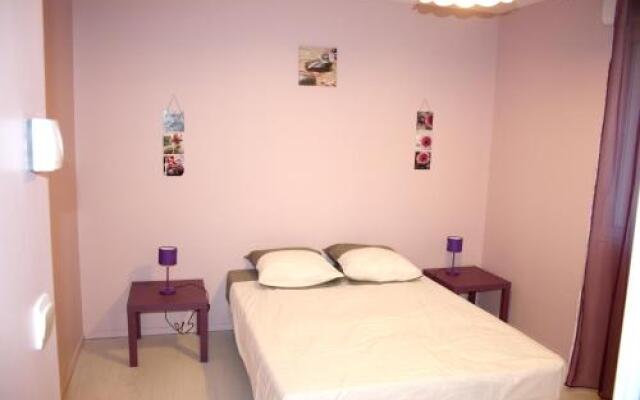 Holiday home La Raffinie - 11