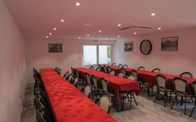 Le Creusot Hotel