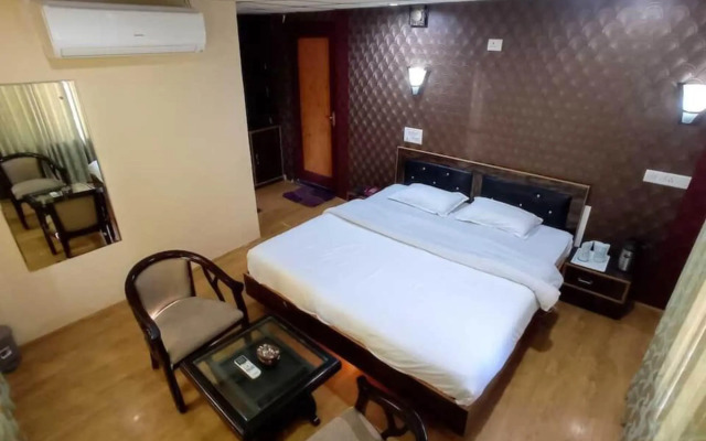 Hotel Lal Kothi Pahalgam