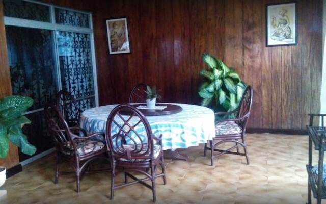 Athina Beach Guest House