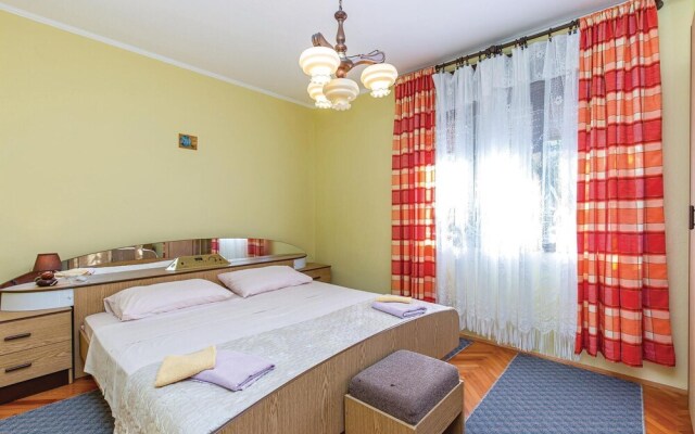 Beautiful Apartment in Novi Vinodolski With 2 Bedrooms and Wifi