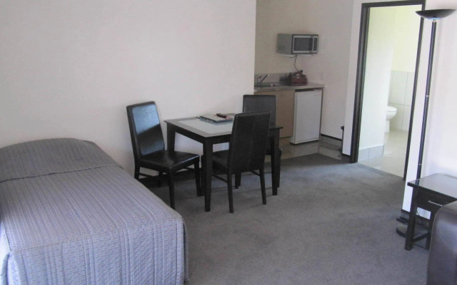 Palm City Motor Inn