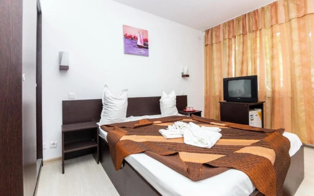 Hotel Azur