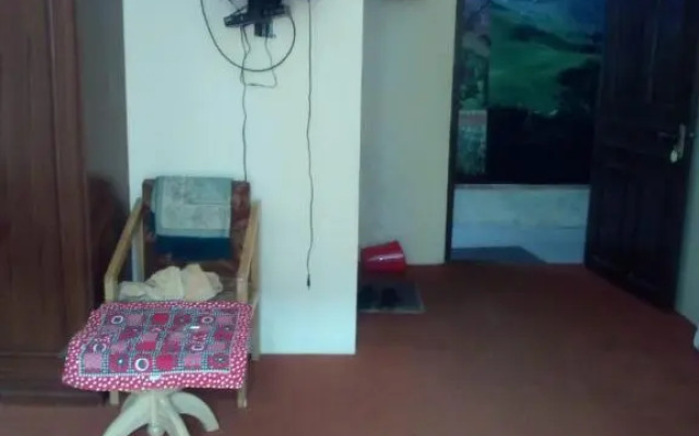 Abbott Hills Guest House