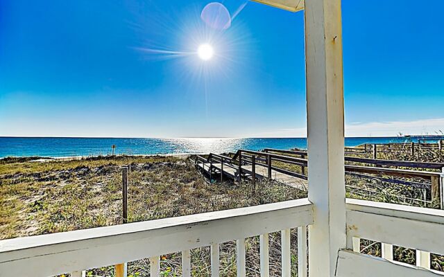 Fish N Hooks W/ Ocean-view Porch, Steps To Beach 5 Bedroom Home