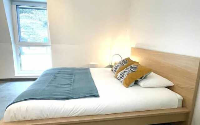 Penthouse 3 Bedrooms- Garden in Center