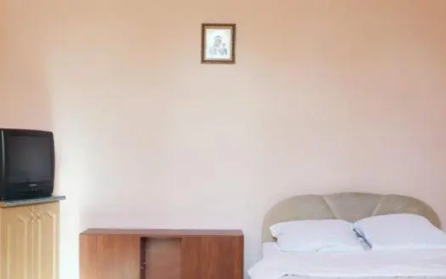 Апартаменти біля Форуму, Високий замок вул. Богдана Хмельницького 61