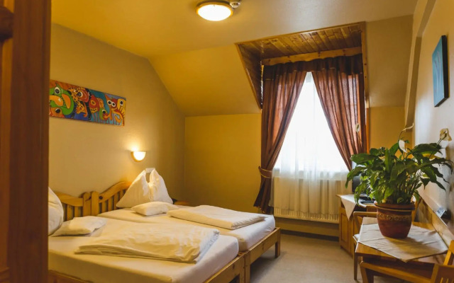 Karin Hotel