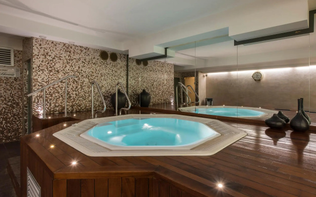 Hotel Bristol