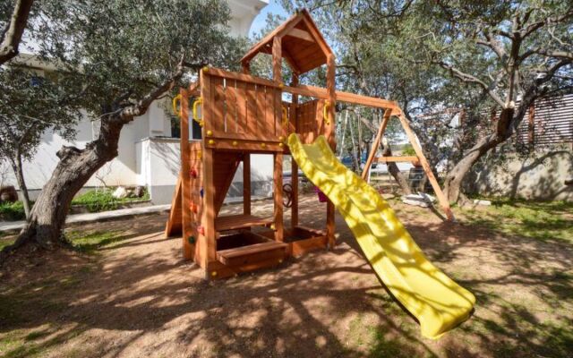 Apartment Rina Paros 34323