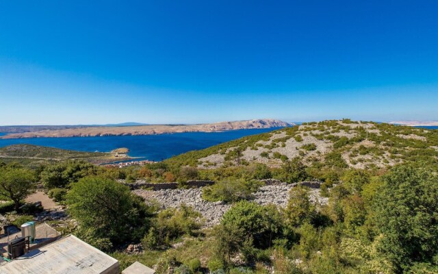Nice Home in Jablanac With Wifi and 1 Bedrooms