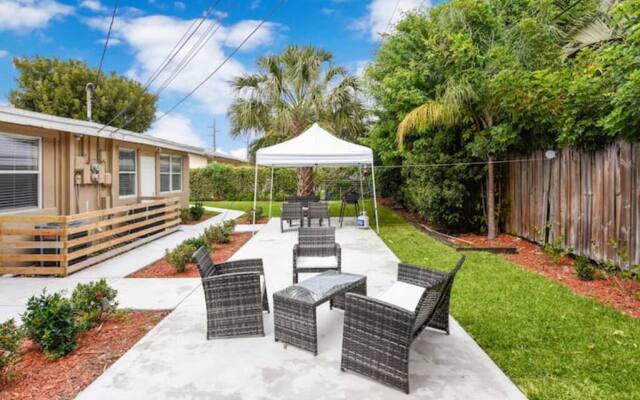 5140 Duplex in Oakland Park