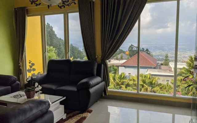 Villa Green Pinus 5 Bedroom