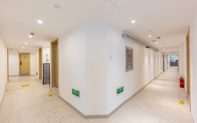 Yootel Hostel