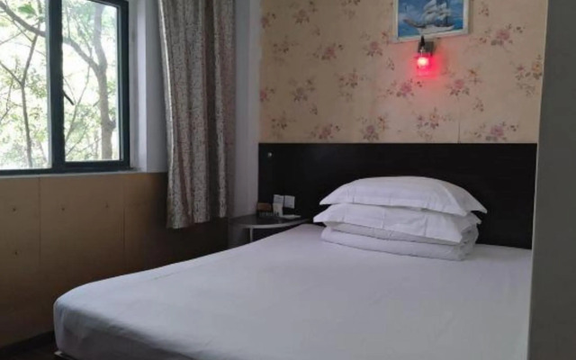 Changlong Hotel