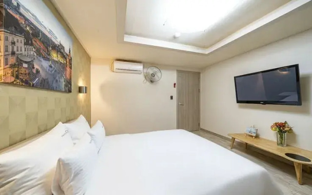 Tongyeong Hotel O2