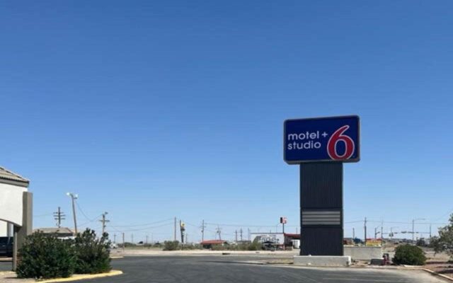 Motel 6 Pecos, TX