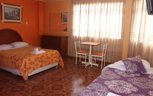Hostal Shalom