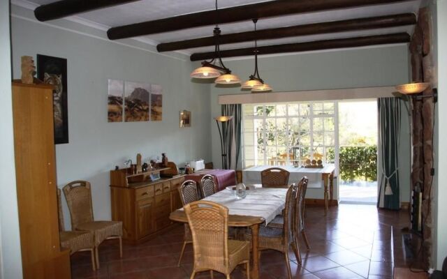 Hillwatering Country House