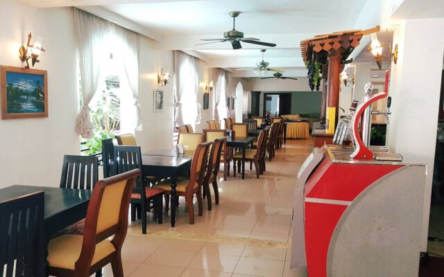 Angkor Vireak Chey Hotel