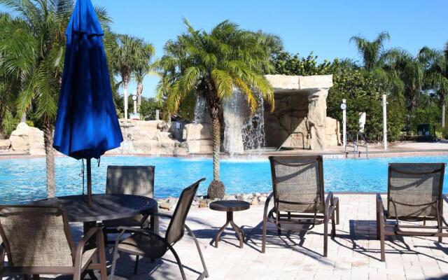 Stunning 4 Bd w/ Pool Close to Disney 8940