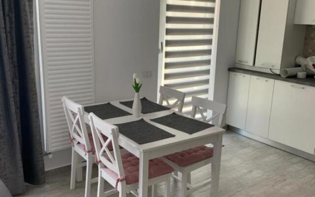 COSTIN APARTMENTS C&C Residence