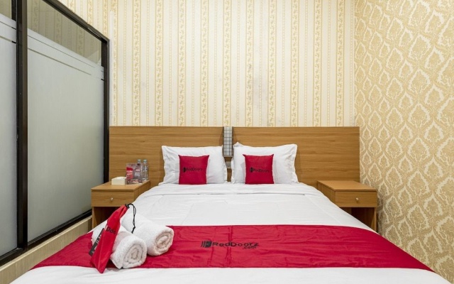 RedDoorz Syariah @ Danau Kerinci Sawojajar – Guest Rooms – Malang
