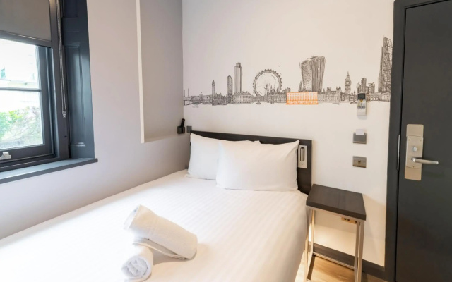 easyHotel Victoria