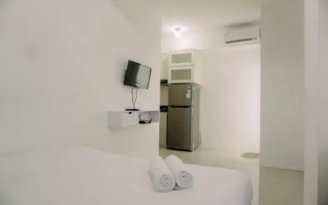 Cozy Stay Studio At Urbantown Serpong Apartment