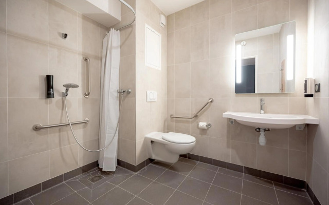 B&B HOTEL Toulon Centre Gare