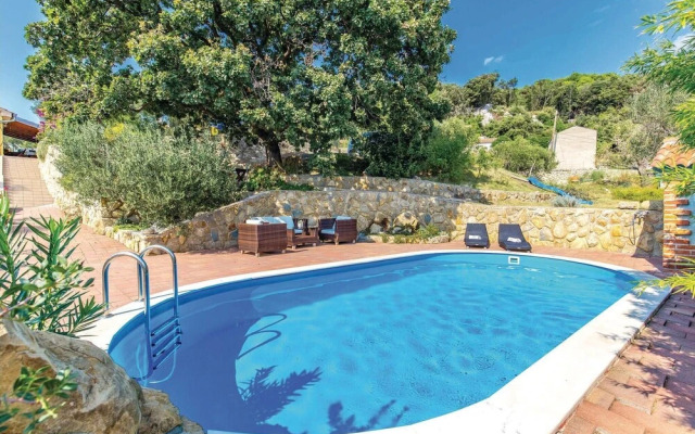 Nice Home in Supetarska Draga With Wifi and 3 Bedrooms