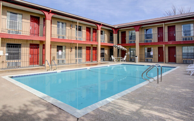 Motel 6 Bryan TX