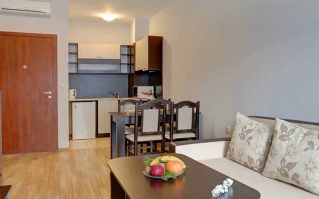 1-st Line Izvora Hotel Golden Sands