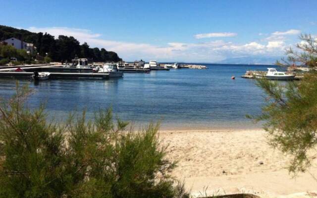 Room in Apartment - Charming Apartment Venilia Blue, Sleeps 4