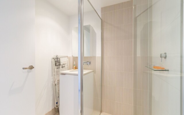 TIARA, 1BDR Southbank Apartment