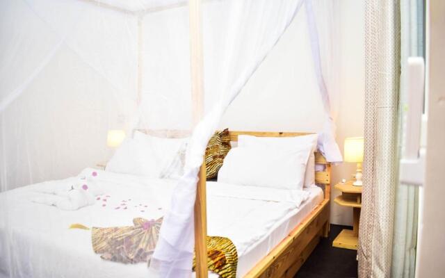 Uhuru House and Restaurant